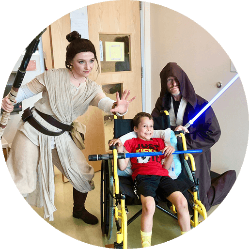 Star wars cosplay with child in hospital